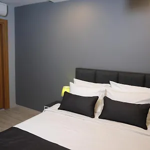  Aparthotel Pera